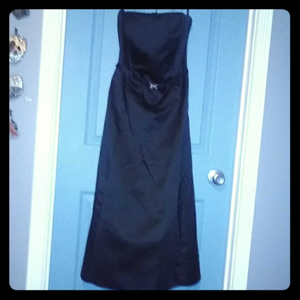 Size 8 Black strapless formal dress